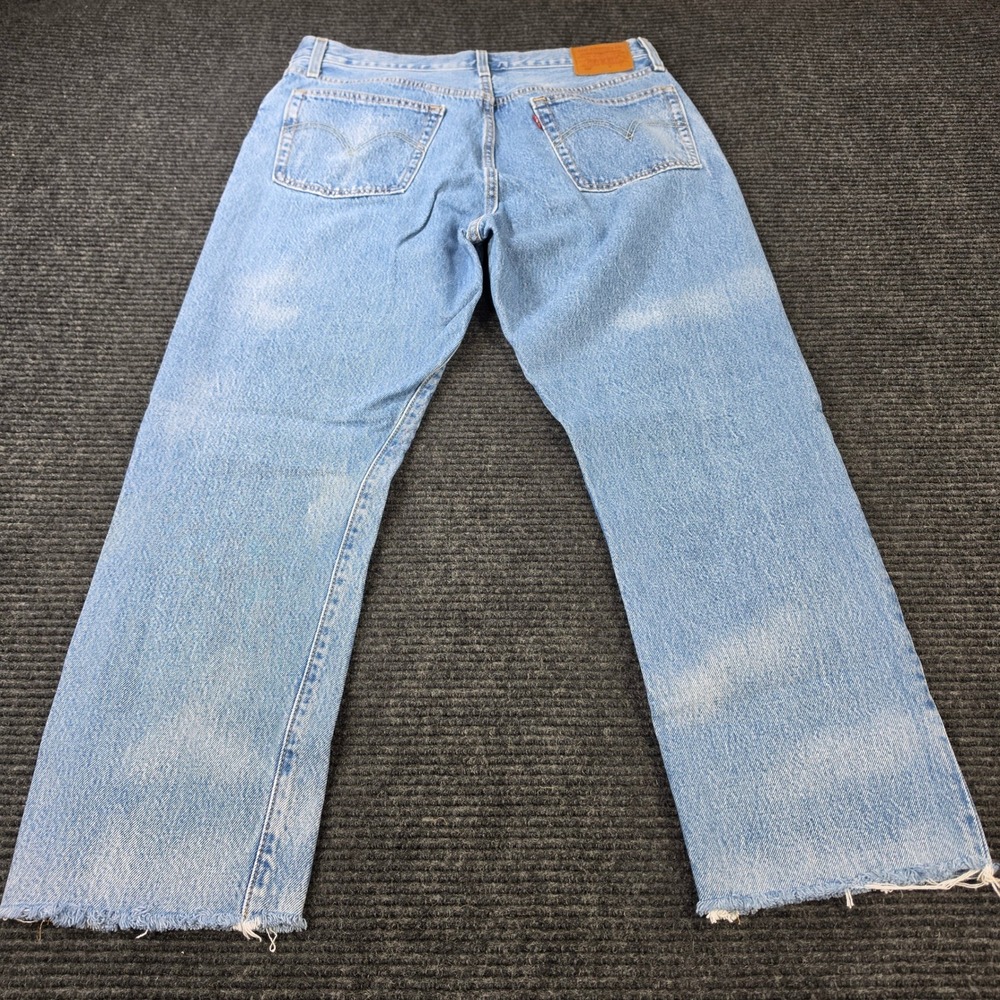 Levi's 501 Original Fit Jeans Mens 31x26 Light Wash Excellent Raw Hem BUTTON FLY